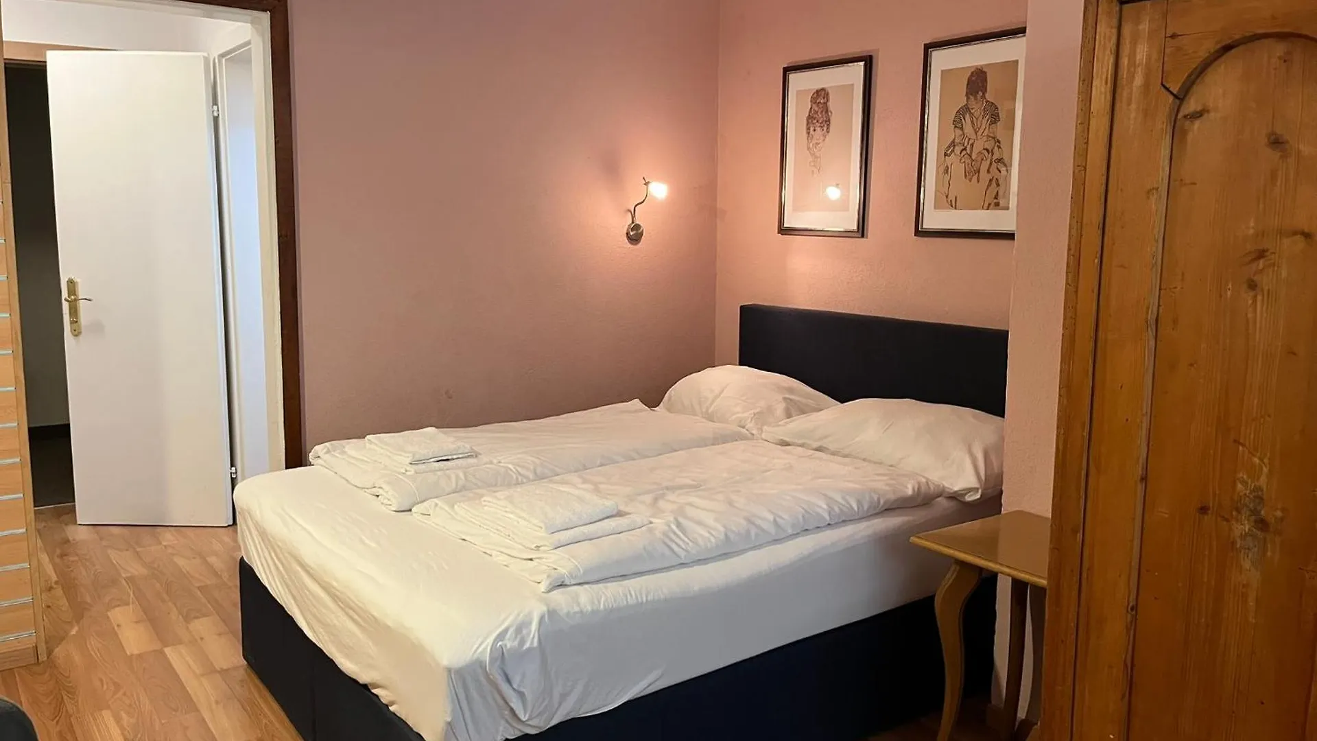 Appartements Alpin ザールバッハ・ヒンターグレム 0*,